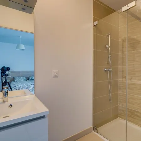 Apartament Lovely With Terrace And Parking